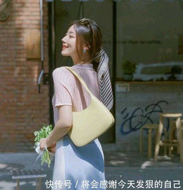 t恤|用精致的穿搭邂逅盛夏,温柔婉约的搭配,释放自身的魅力