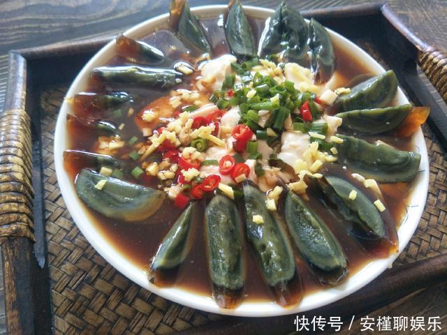 做好|皮蛋豆腐,想要做出饭店的味道,做好3个步骤,嫩滑入味超好吃