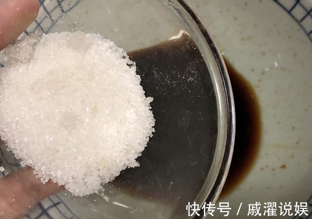 鸡胸|用鸡胸来做道美食，酸辣美味，肉质软嫩，是道不错的下饭菜
