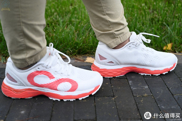 鞋面 服装鞋帽 篇六：轻便舒适的专业跑鞋，慢跑半马都能用，咕咚21K驭风体验