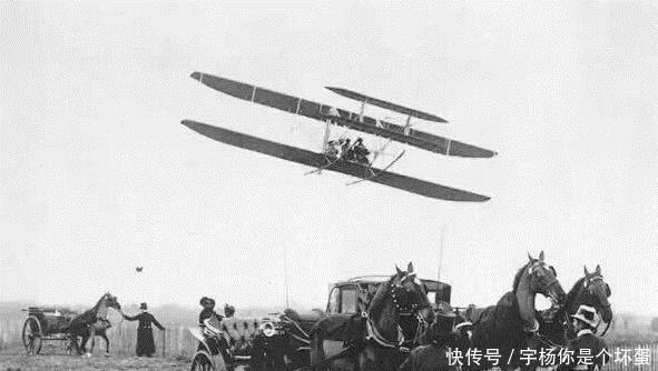 潜水服|一组罕见老照片,图2引无数男人回头,最后一张看了让人震撼!