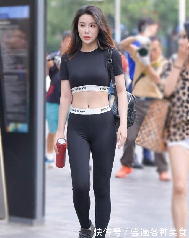 穿搭|美丽优雅的瑜伽裤穿搭更显文雅范,透出不凡的格调,简单得体!