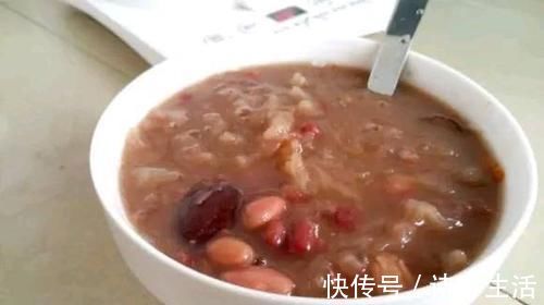 排毒养颜|想长寿先排毒，多吃以下食物，促进肠胃蠕动，加速排便，肤色更好