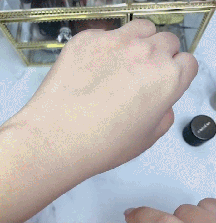 遮瑕|女人再忙也要记住:出门尽可能化淡妆，教你正确顺序，简单还漂亮