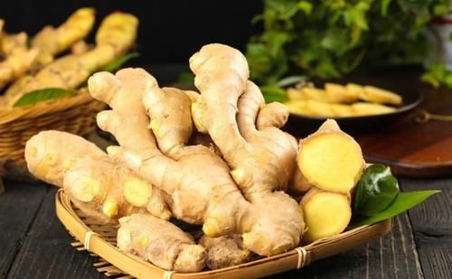 外皮|夏天到了多吃姜，但需牢記“4不吃”，看完告訴家人，以后別亂吃