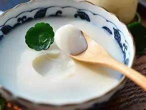 角膜溃疡症|一勺猪油等于十副药。。。能治疗这十几种病!不知道就亏大了!