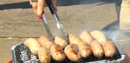 家长|8岁男童生命垂危，胃里抽出一斤脓液，这些食物还敢给孩子吃吗