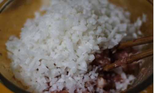 这个季节蒸包子,最爱用它做馅