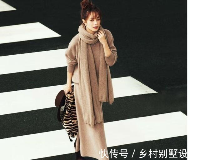 色系 不会配色、越穿越丑！秋冬最美的“同色系”穿搭，让你美成一束光！