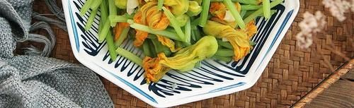 立夏前后，不吃肉也要多吃这朵花，10元钱一斤，清甜脆嫩，贵也值