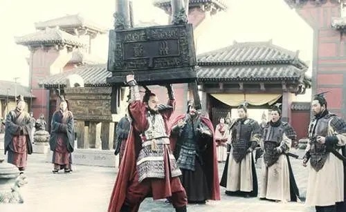 石印|项羽的霸王戟重达300斤，如今无人能举，为何古人力气比今人大？