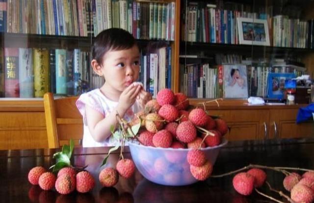 过敏|4种水果并不适合孩子吃,看似营养高,吃多了却是隐藏的危害