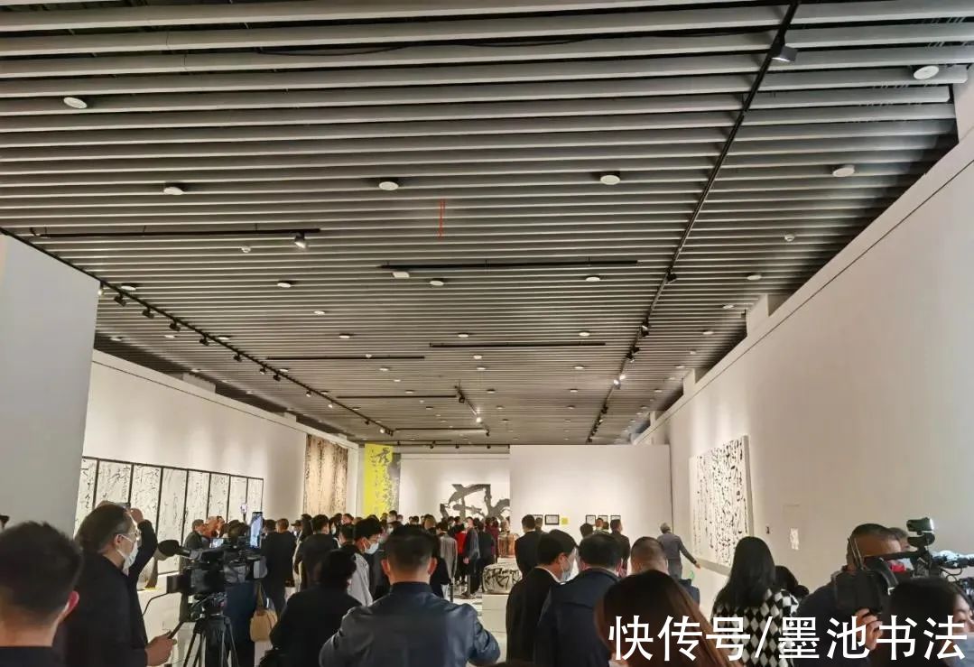 胡抗美&“2021万殊一相 · 狂草四人展”在南昌盛大开幕