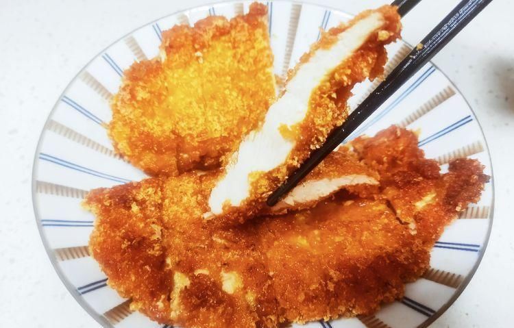 品尝员|我做的“香煎鸡排”,外酥里嫩,小孙女最爱吃