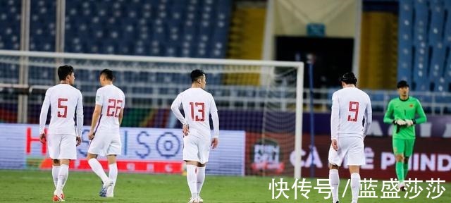 越南队|三问国足李霄鹏用人为什么要受舆论影响中国足球输明白了么!