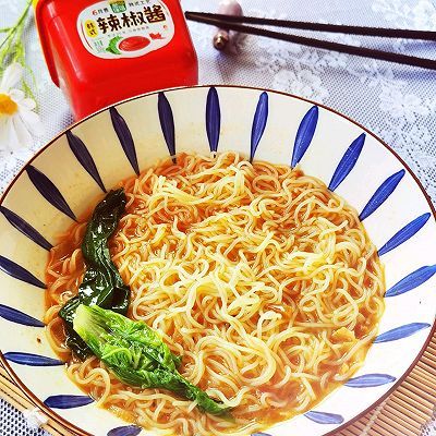 香辣椒酱伴米粉