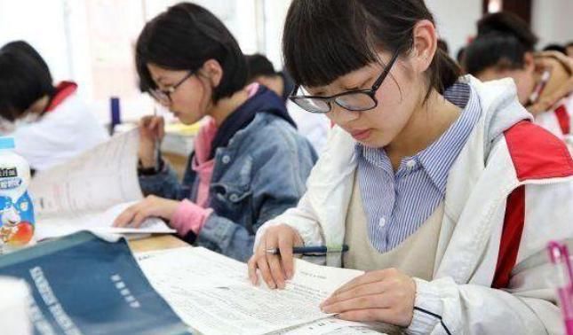 末流985和顶尖211大学，到底该怎么选？别做让自己后悔的决定