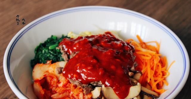 这饭拌一拌就上桌，比焖饭好吃，比煲仔饭简单，热量低，懒人必学