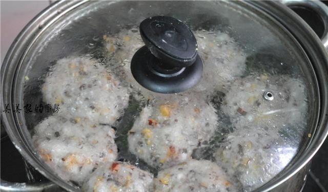 大家都蒸馒头，我却最爱它，不用发酵不揉面，香糯柔软真美味