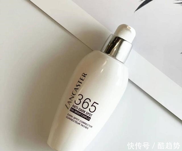 面部ps？有了它，痘印花脸都救活了，保湿度更无可挑剔