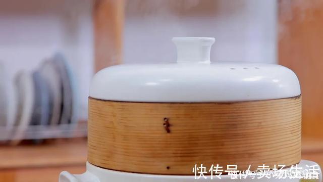 蔓越莓干|无油无糖不发酵,儿子却抱着不想撒手一搅一蒸就出锅,太简单