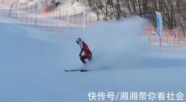 鹤岗|第十五届省运会雪上项目赛事高山滑雪比赛结束