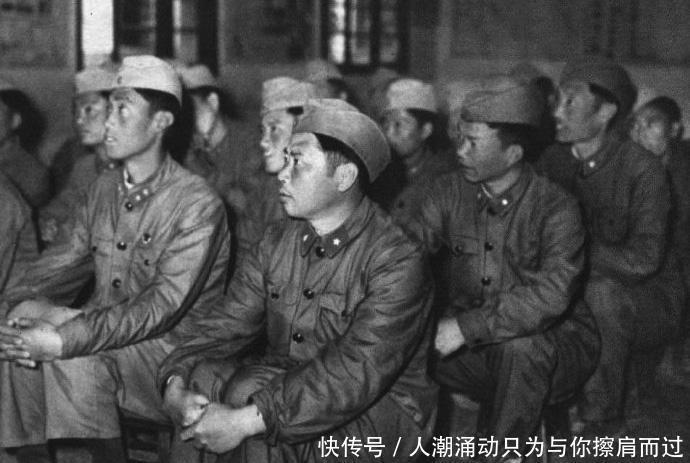 战士|杨得志下连队训练, 战士们说 你这么厉害, 怎么还是个老兵!