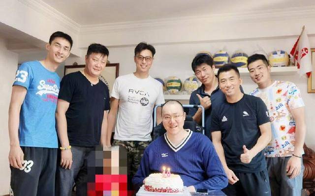 东京奥运|男排汤淼获“慰问金”!瘫痪15年向领导哭诉,女儿已5岁像爸爸