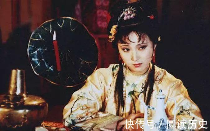 荣国府|《红楼梦》里刘姥姥进荣国府时引发的“三笑”,到底暗示了什么