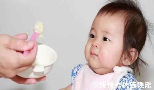 宝宝|宝宝 3 岁前,家长要谨记“不吃三饭”!辅食吃好了,娃更少生病