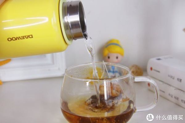 大宇彩虹杯,让你更从容地喝上干净的热水