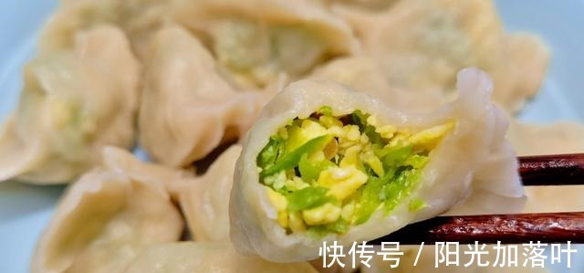 维c|入秋后,要多吃这菜,维C是冬瓜5倍,润肺防秋燥,包饺子吃特别香!