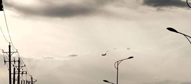 工文#原创诗词九首东边沙起西边日,疏勒三春异域天