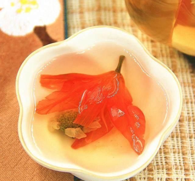 宁心安神|农村一野果是失眠的“克星”, 晚上喝水泡几粒, 一觉睡到自然醒