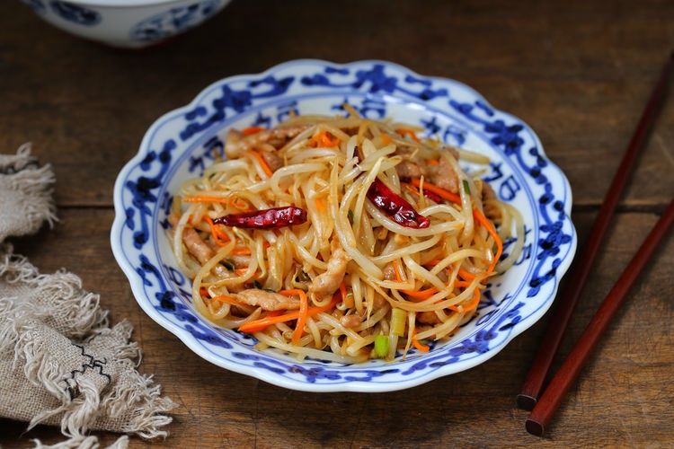 绿豆芽|豆芽正确炒法，锅底不下汤，清脆爽口不油腻，补充维生素对身体好