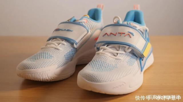脚感|小体重打球该买什么鞋看完这期节目你全都知道了!