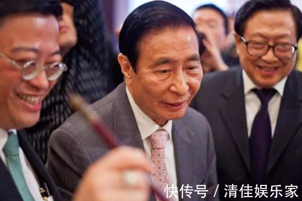 李嘉诚|李兆基给儿子取名李家诚,李嘉诚给孙子取名扳回一城,确实厉害!