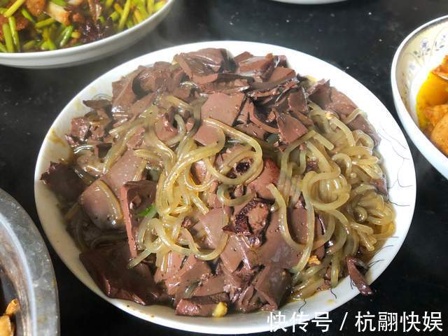 妈妈|我和老公去娘家吃饭,妈妈准备5道菜,没山珍海味,却温馨难得!