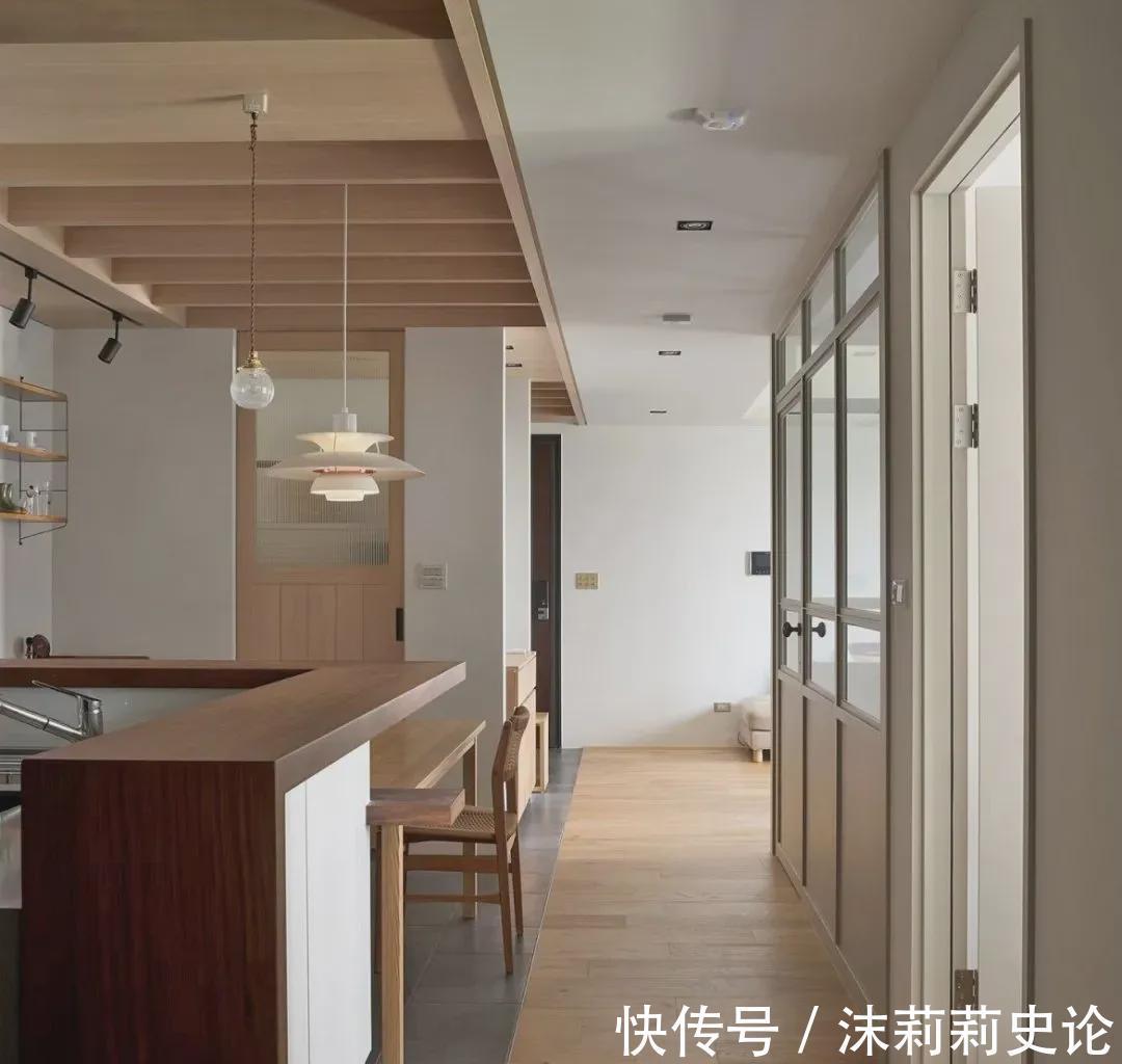 手办|102㎡小黑屋，开窗“借”光，变身日式咖啡馆般的家！温暖复古…