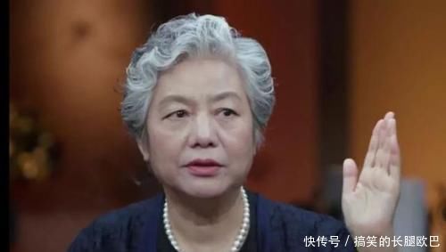 宝妈|孩子画全家福作业,老师怀疑有心理问题,宝妈:老师您看错了