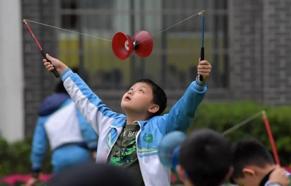 “晚放学”课后托管，家长为何不报名？