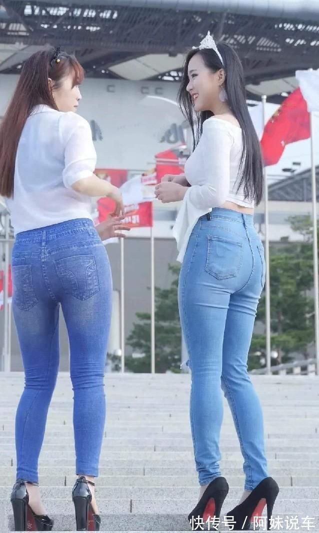 小姐姐 小姐姐穿牛仔裤怎么可以这么美,越是简洁越是时尚