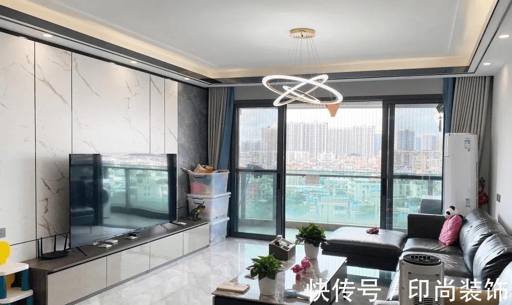 厨房|黄石印尚装饰 ▏爆改98㎡老房,厨房连推两堵墙,客厅是全小区最美的!