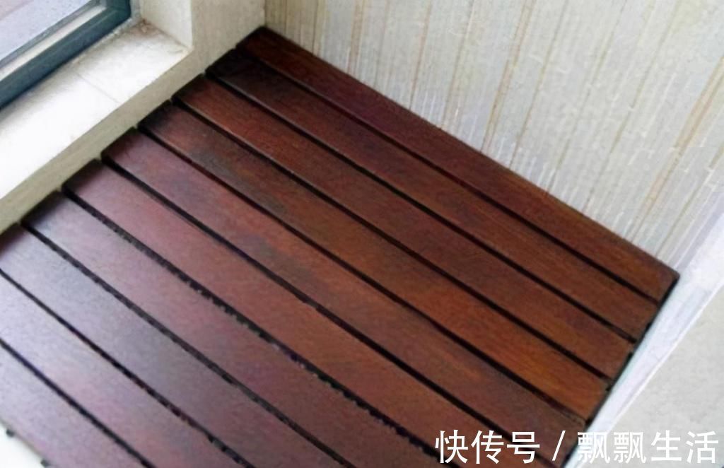 瓷砖|原来有钱人的卫生间早就不贴瓷砖了,听内行人一说,才知道晚了
