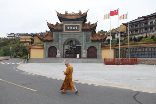 老年|中国最东边的海岛，有座千年寺庙，为什么渔村寺庙比较常见