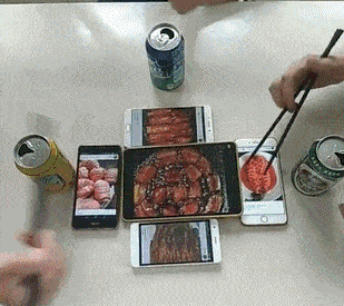 |搞笑GIF:盘了三年的老馒头,看看这硬度还可以吧!