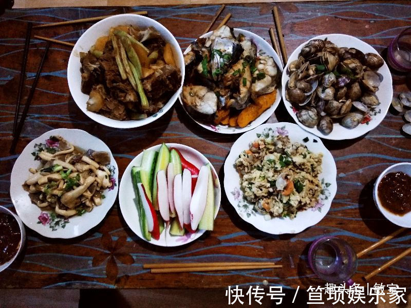 农家菜|周末去老丈人家干农活，丈母娘弄了6个农家菜，卖相一般但味绝了