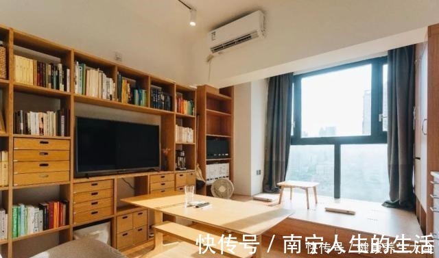 冀仕丰|在客厅挤出一个书房，可能是许多家庭不得不的选择！