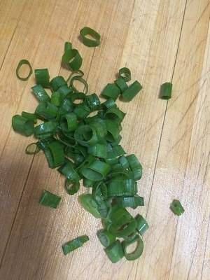 比肉好吃的素菜菜谱，香煎西葫芦，简单美味营养，超下饭，吃不够