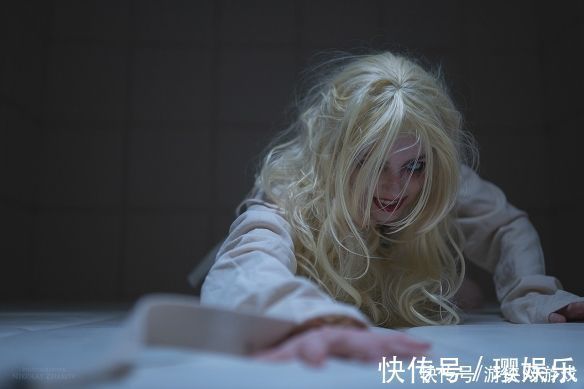 h腿控福利!俄妹COS小丑女:精分哈莉·奎茵的种种蜕变